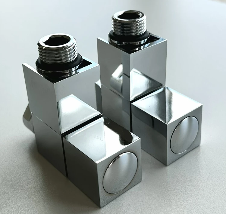 Zawory Quattro chrom 2.jpg